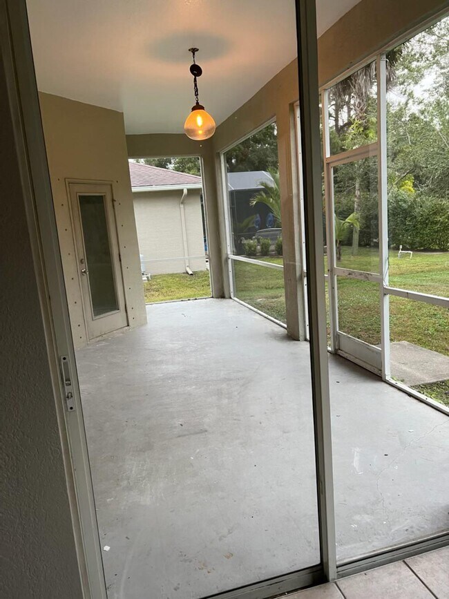 Building Photo - 1646 Yankee Terrace