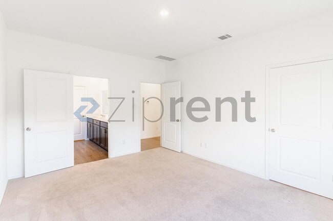 Building Photo - 500 Arnage Dr