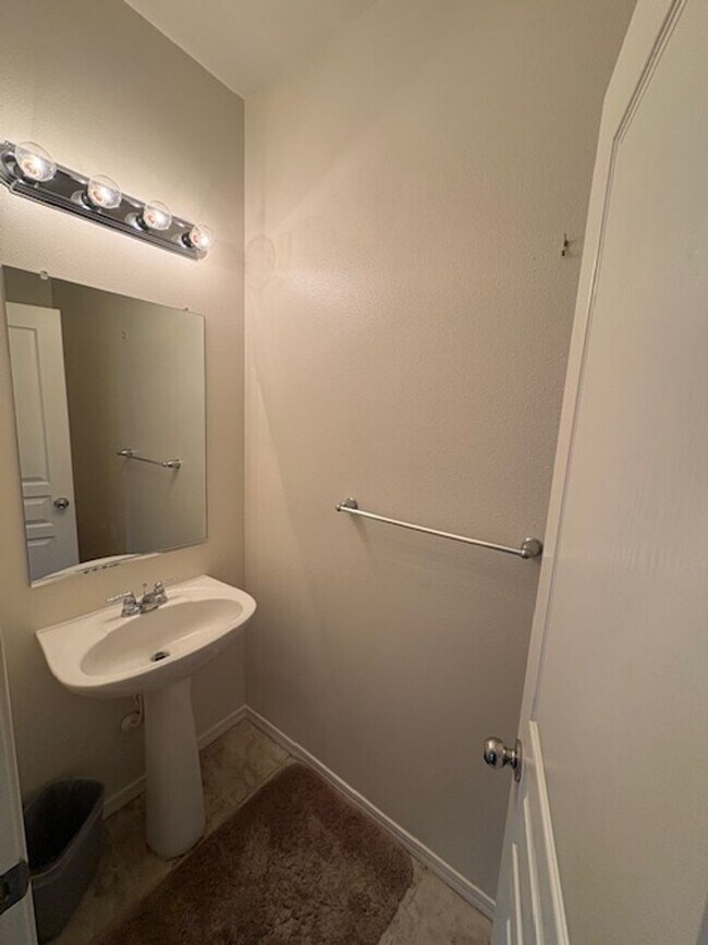 Building Photo - 9137 Arbol del Rosal Way