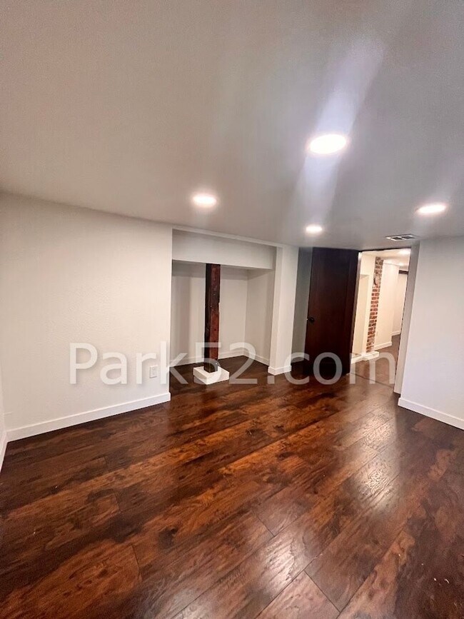 Building Photo - Beautiful Tacoma Single Family Home