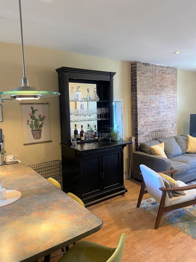 Building Photo - 655 Maryland Ave