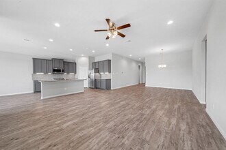 Building Photo - 4911 Bella Danielle Ct