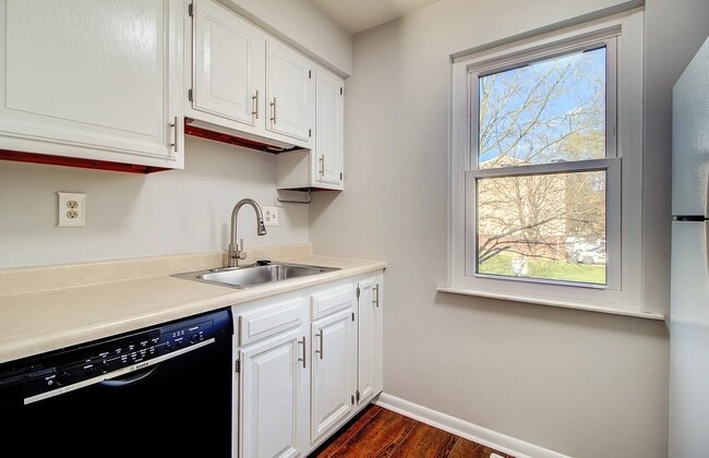 Building Photo - 150 Mosside Loop