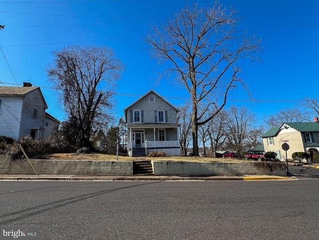 Building Photo - 314 West St