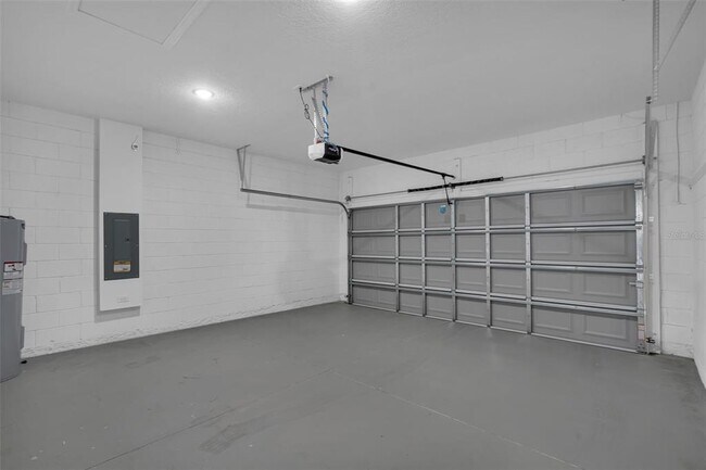 Building Photo - 2211 SW 153rd Pl Rd