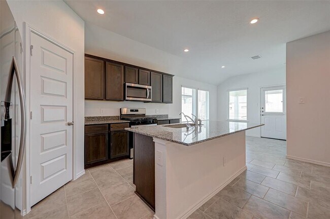Building Photo - 1123 Lipizzan Ln