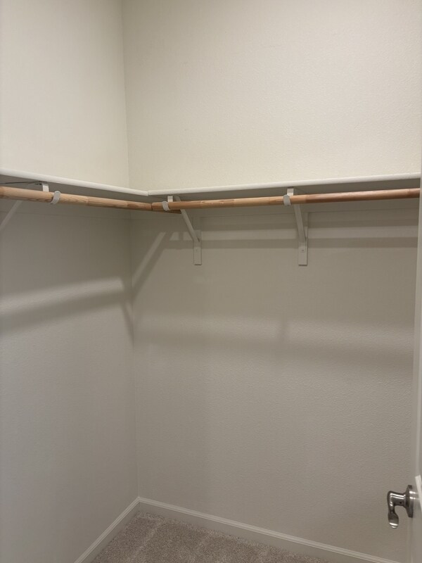 Building Photo - 5558 Kennedy Pl