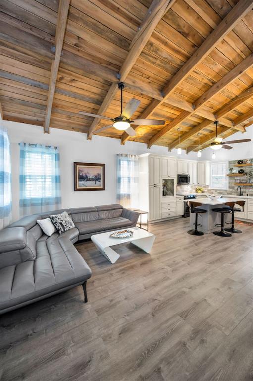 Building Photo - 525 Lexington St