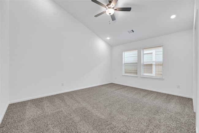 Building Photo - 8043 Cypress Bonsai Dr