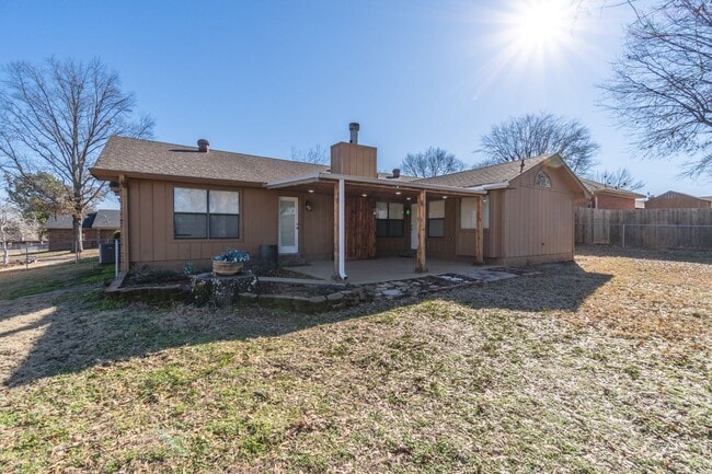 Building Photo - 1505 N 9th St