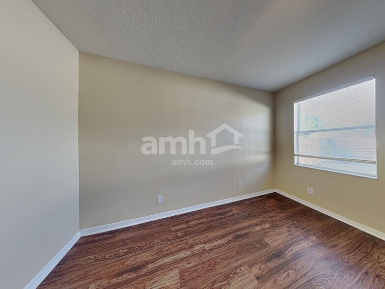 Building Photo - 8003 Moccasin Trail Dr