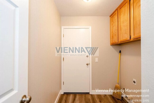 Building Photo - Single Story Rocklin Home