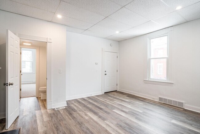 Building Photo - 120 North Mathilda Street