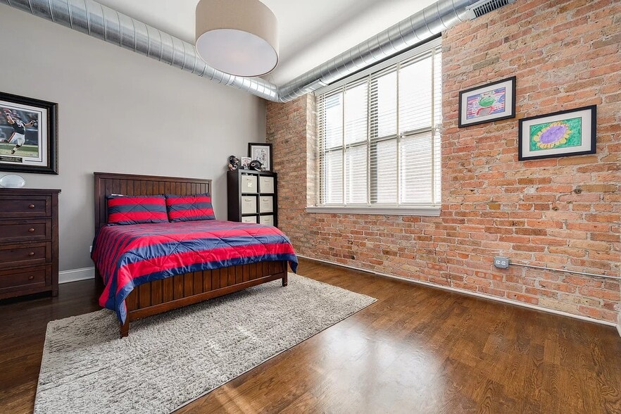 2nd Bedroom - 23 N Green St