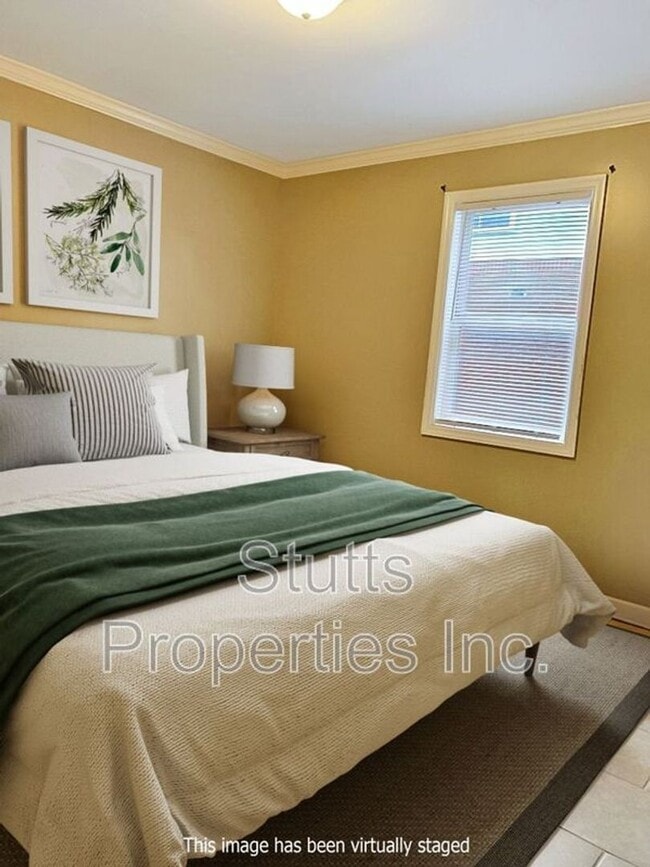 Building Photo - 414 Hermitage Dr
