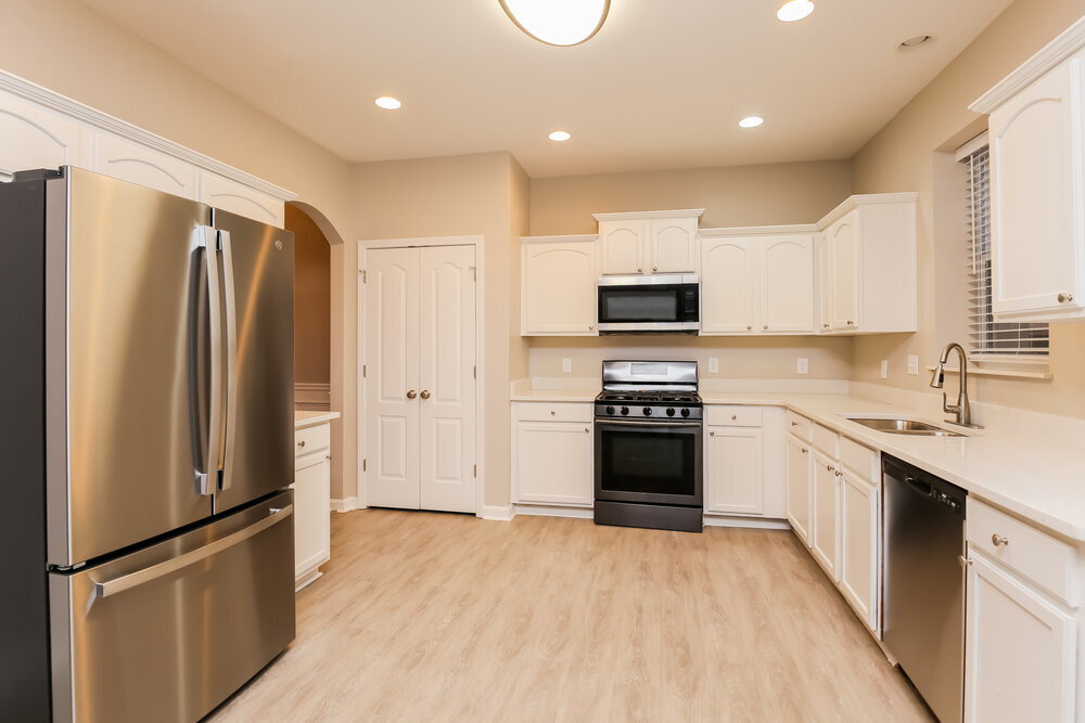 Building Photo - 600 Simonton Crest Dr SE