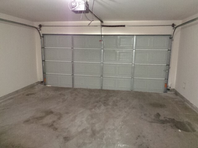 Building Photo - 1615 Redbud Grove Ct