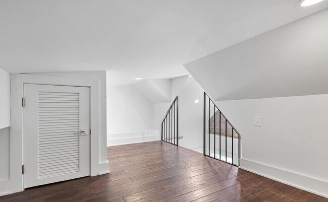 Building Photo - 3453 Holmead Pl NW