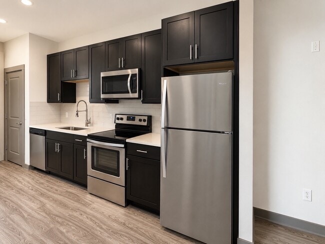 Building Photo - 1111 N Durham Dr