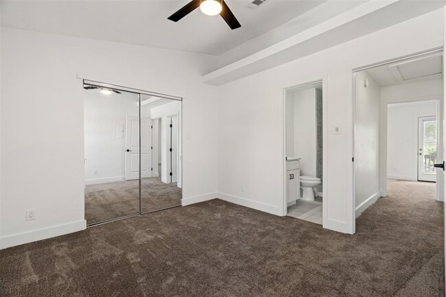 Building Photo - 1810 River Crossing Cir
