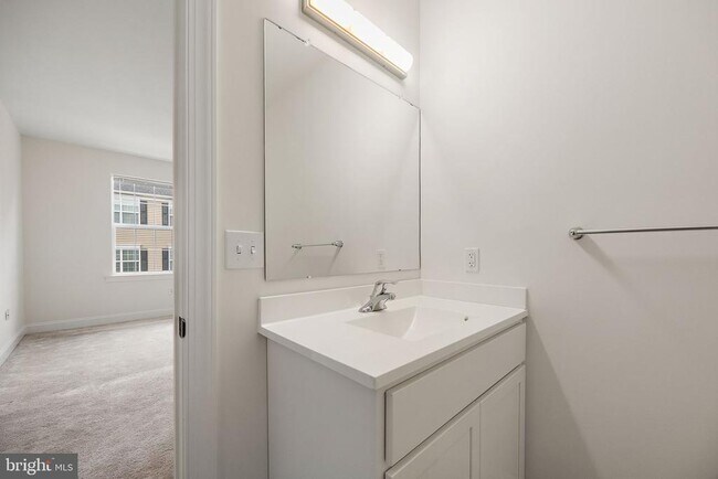 Building Photo - 601 Pony Ln