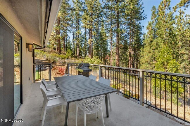 Building Photo - 1262 Hidden Woods Dr