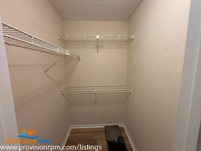 Building Photo - 776 Southern Hills Dr