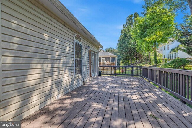 Building Photo - 46855 Willowood Pl