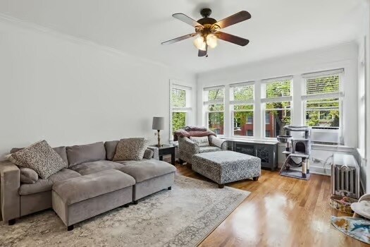 Building Photo - 1411 W Byron St