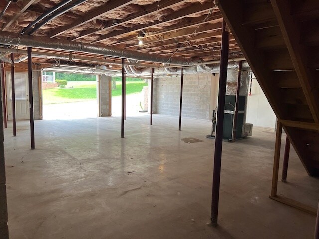Building Photo - 2029 Old Russellville Pike