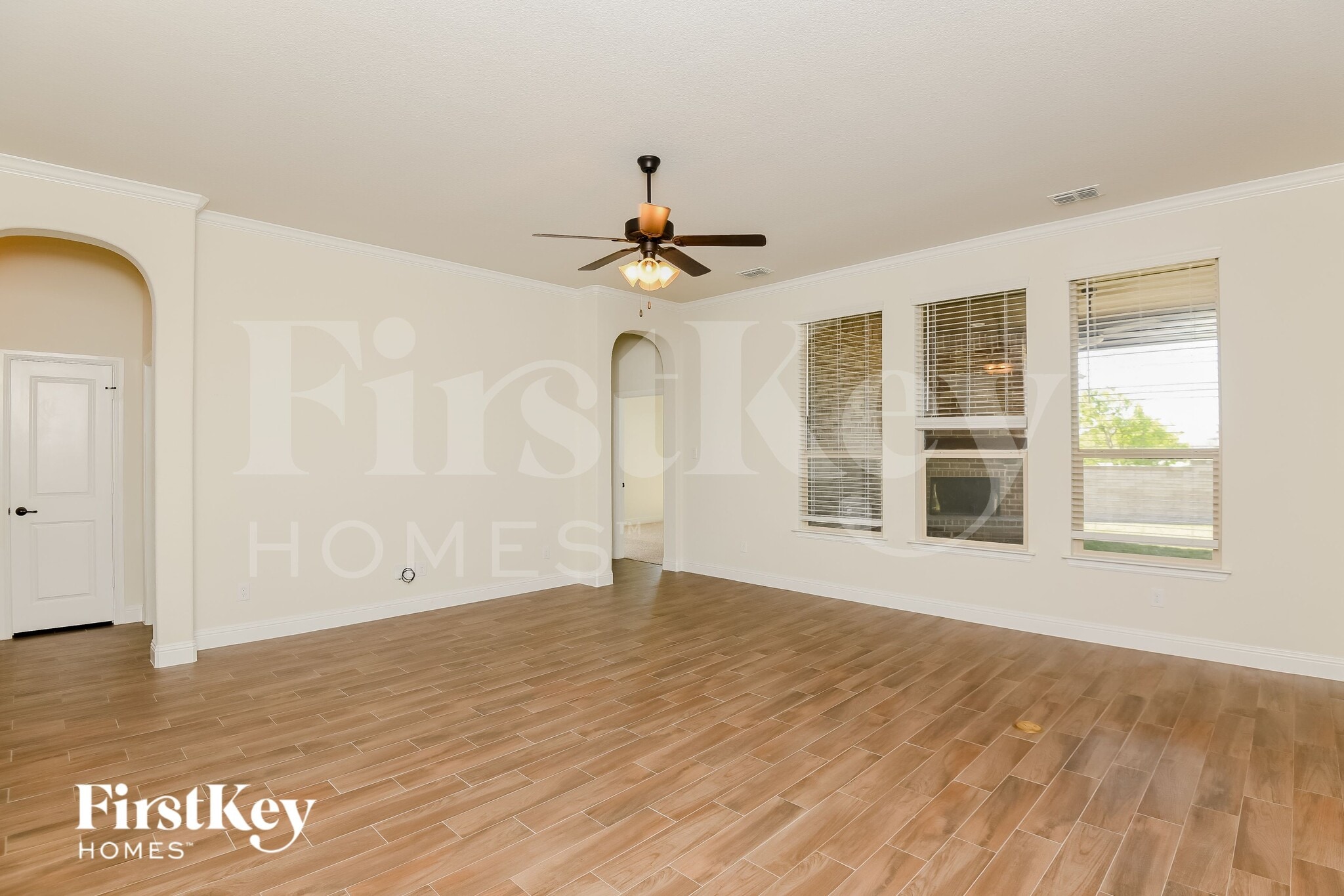 Building Photo - 15229 Holly Bay Ct