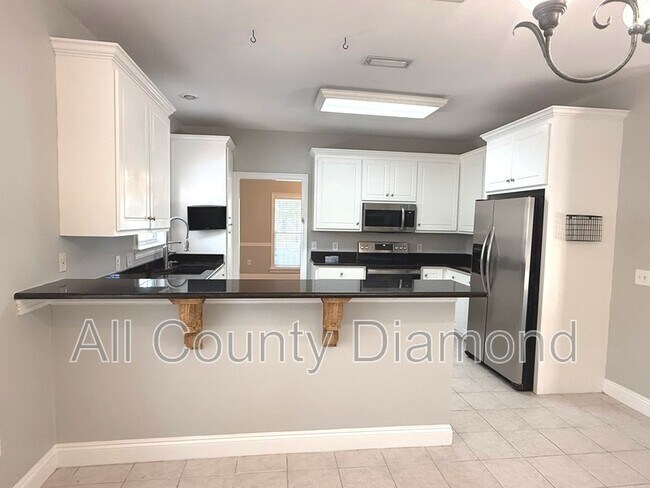 Building Photo - 12207 Lyndell Plantation Dr