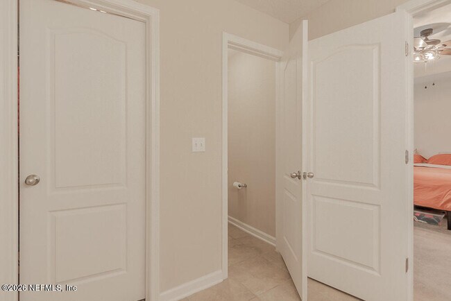 Building Photo - 15816 Twin Creek Dr