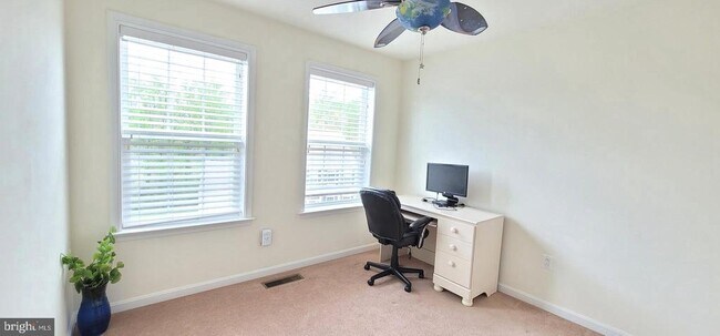 Building Photo - 2873 Burrows Ln