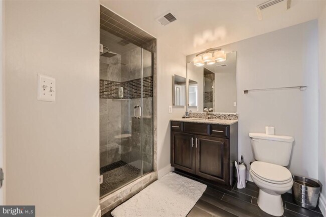 Building Photo - 414 Water St