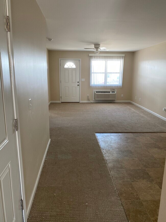 1011 W Poplar St 1011 W Poplar St Harrisburg IL 62946 Apartment Finder