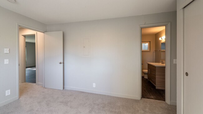 Interior Photo - Sylvan Court