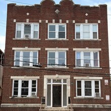 Building Photo - 445 Barbour St