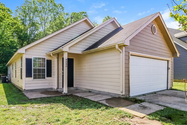 Building Photo - 4680 Waterfront Oak Dr