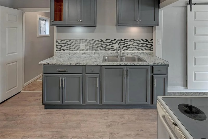 Building Photo - 611 S Overton Ave