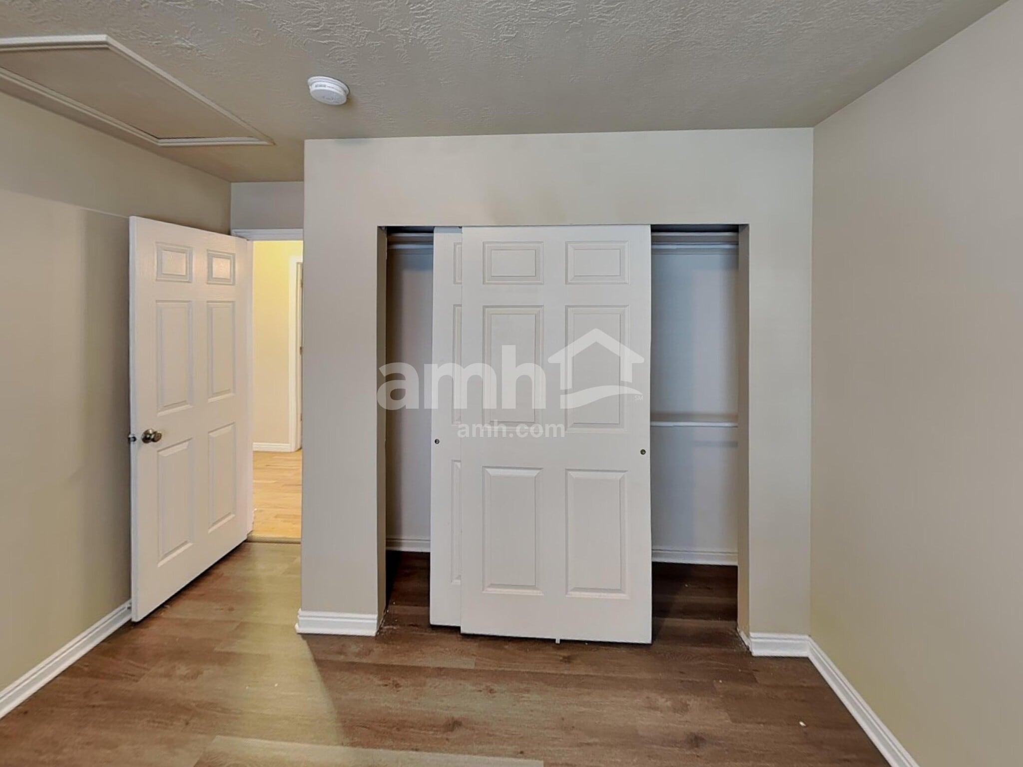 Building Photo - 3750 Suffolk Cir