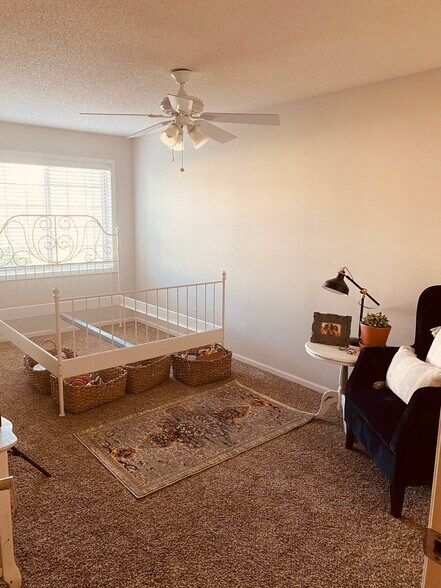 Second bedroom with large closet - 2173 Eagle Trace Ln