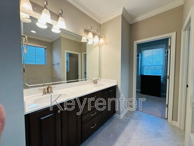 Building Photo - 12183 Inglecrest Ln