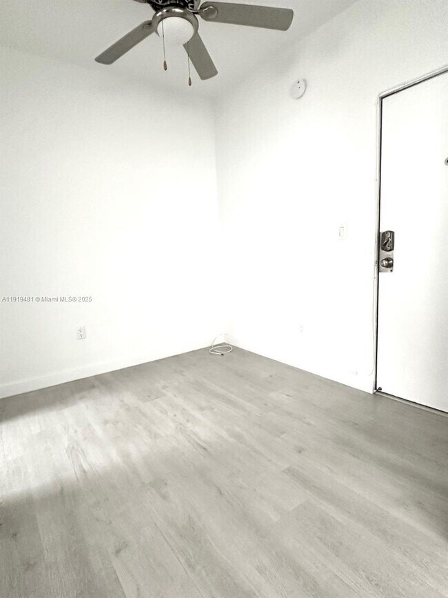 Building Photo - 820 Meridian Ave