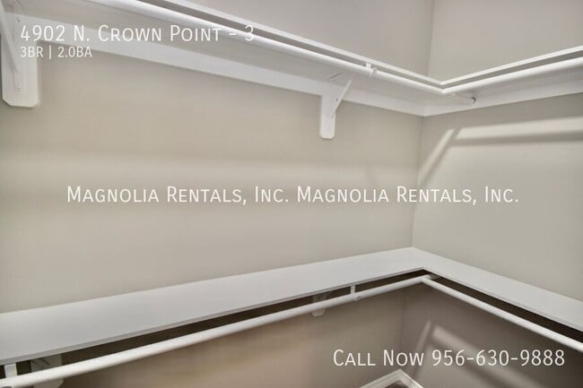 Building Photo - 4902 N Crown Point