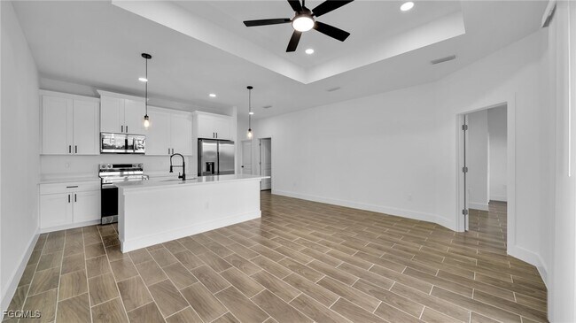 Building Photo - 330 Gordon Ave S