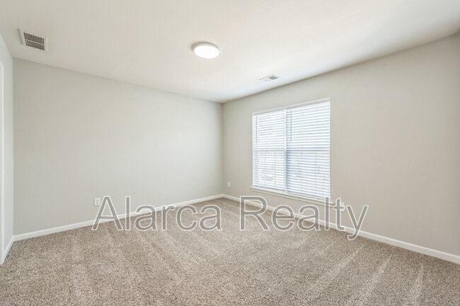 Building Photo - 10235 Kendra Ct