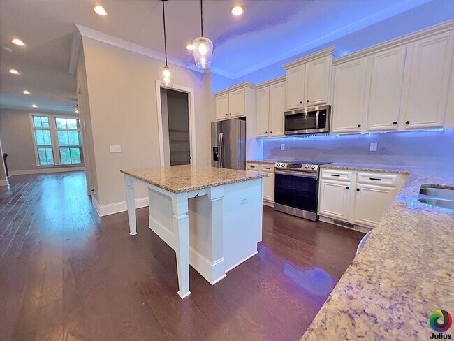 Building Photo - 4254 Spruce Pine Alley