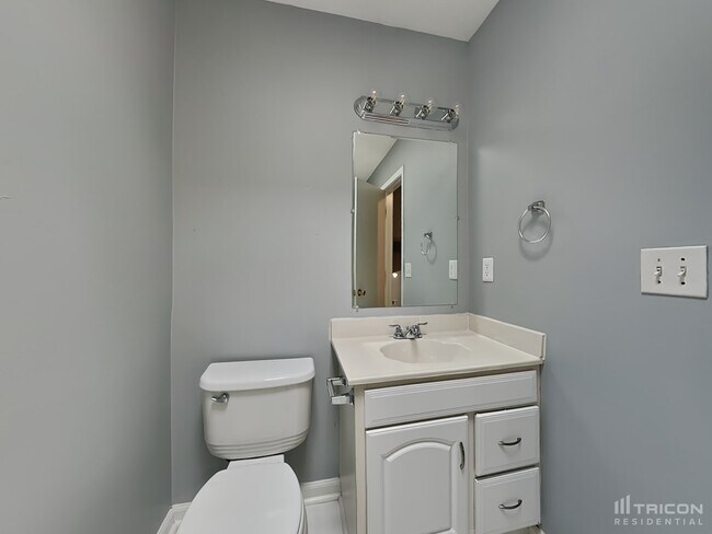 Building Photo - 4974 Holborn Ct