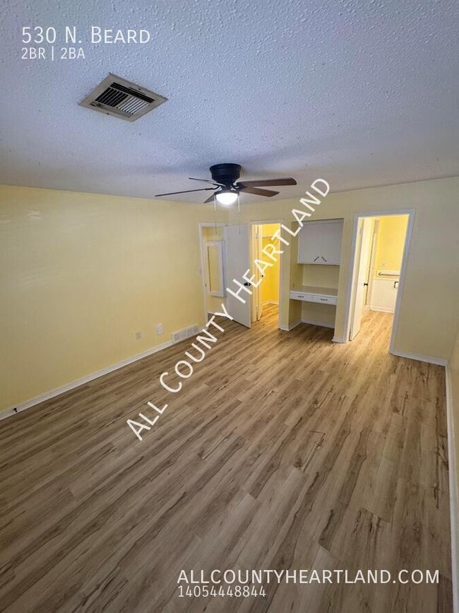 Building Photo - 530 N. Beard-